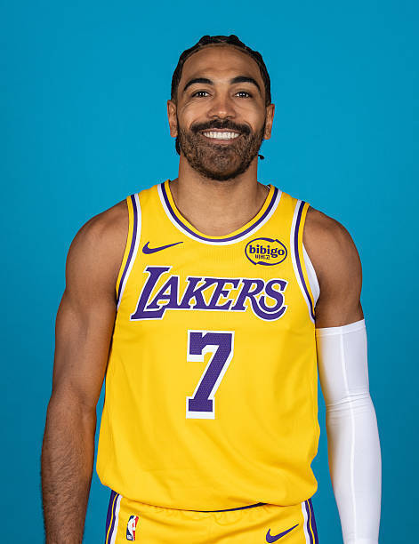 拉拉维亚等, 分大爆发